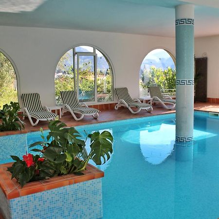 Aparthotel Englovacanze Riva del Garda Eksteriør bilde