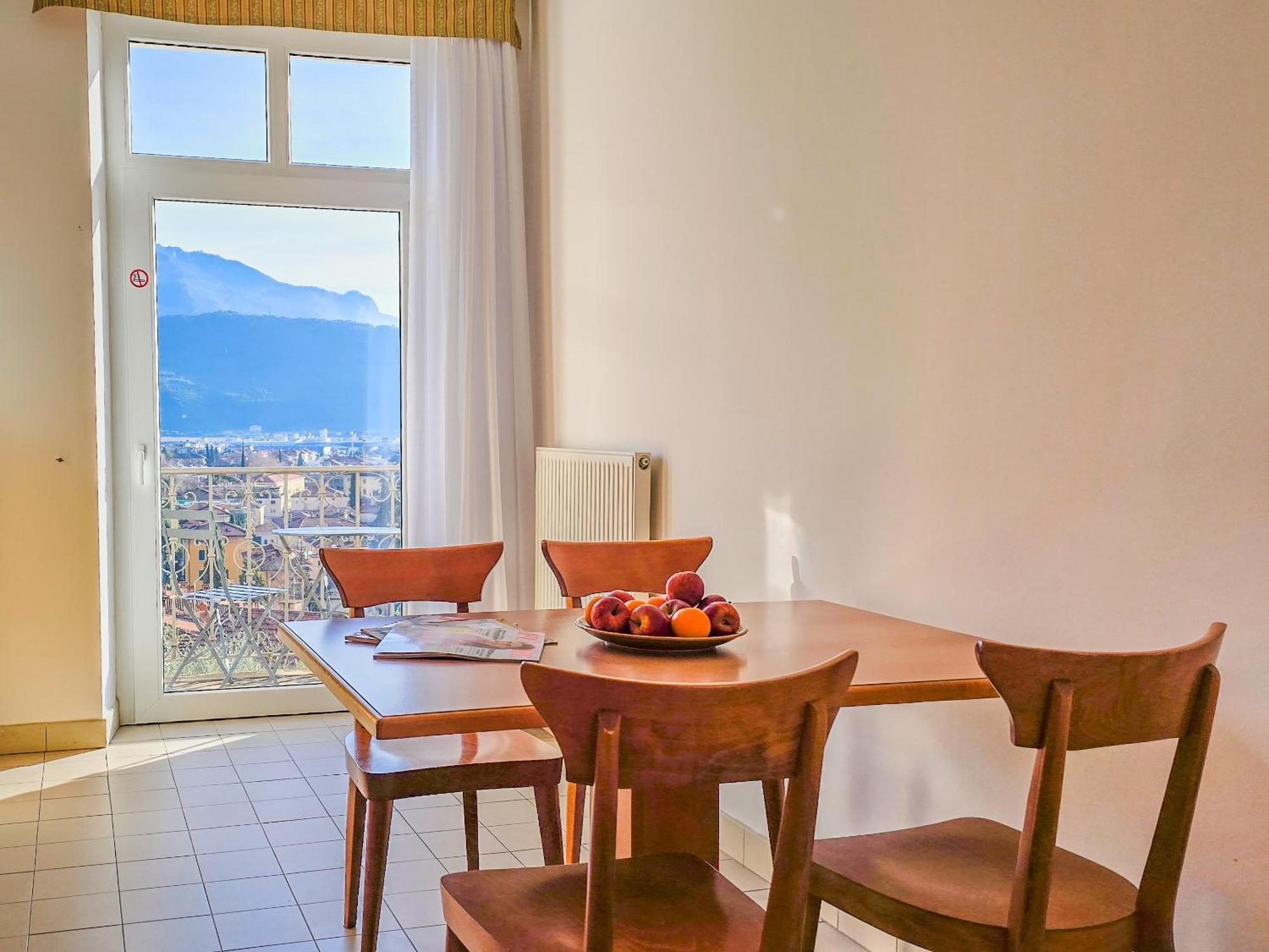 Aparthotel Englovacanze Riva del Garda Eksteriør bilde